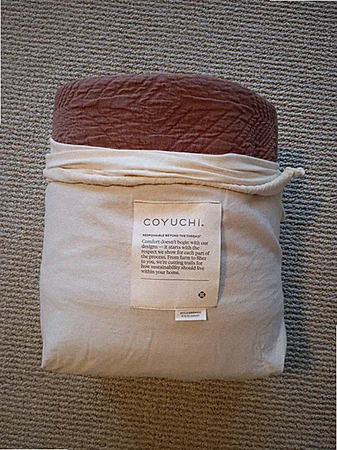 Coyuchi Avila blanket full/queen NWT Redwood