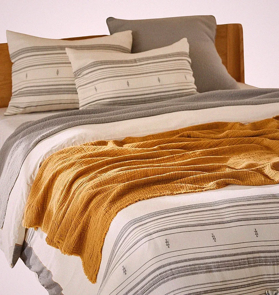 Coyuchi Rejuvenation Inyo Dobby King Duvet Cover Organic Cotton Undyed White