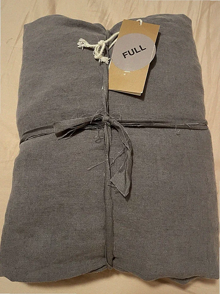 Coyuchi Relaxed Organic Linen Fitted Sheet in Slate - FULL / free shipping!