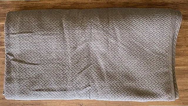 NWOT $298 COYUCHI Honeycomb Organic Cotton Blanket KING Olive