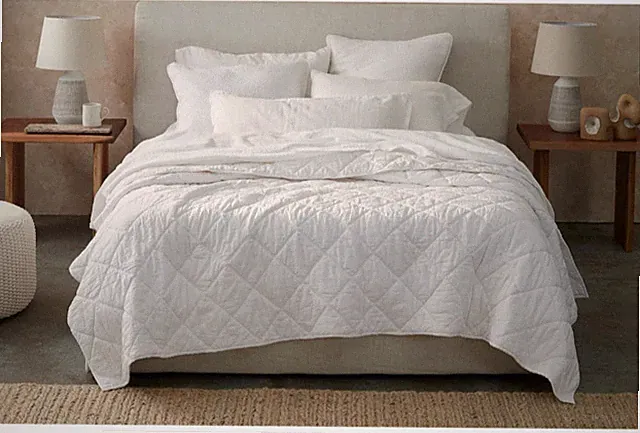 NWT $298 COYUCHI Diamond Stitched Org Cotton Comforter TWIN Alpine White